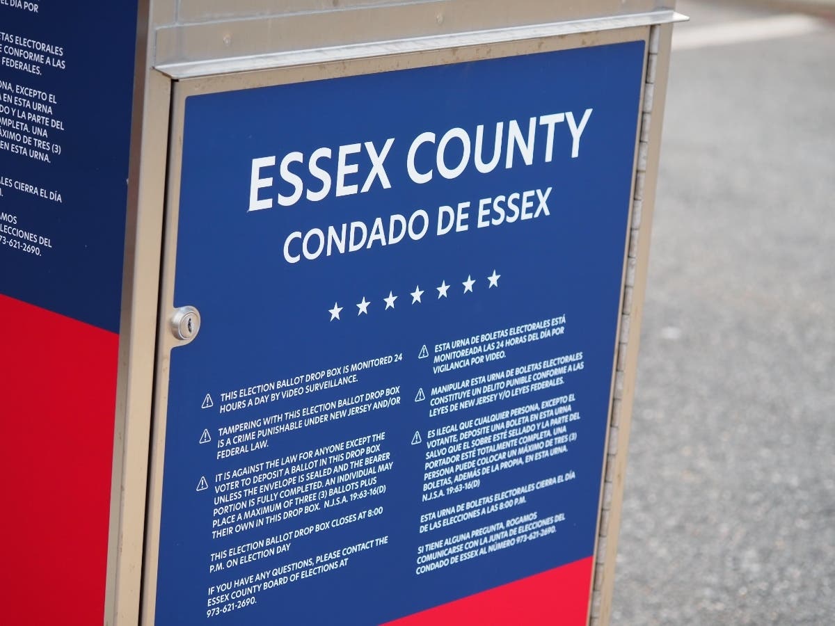 Maplewood voters have local options for returning mail-in ballots ahead of the general election deadline.