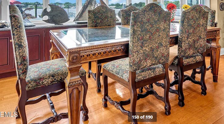 Glass Top Kitchen Table & Chairs