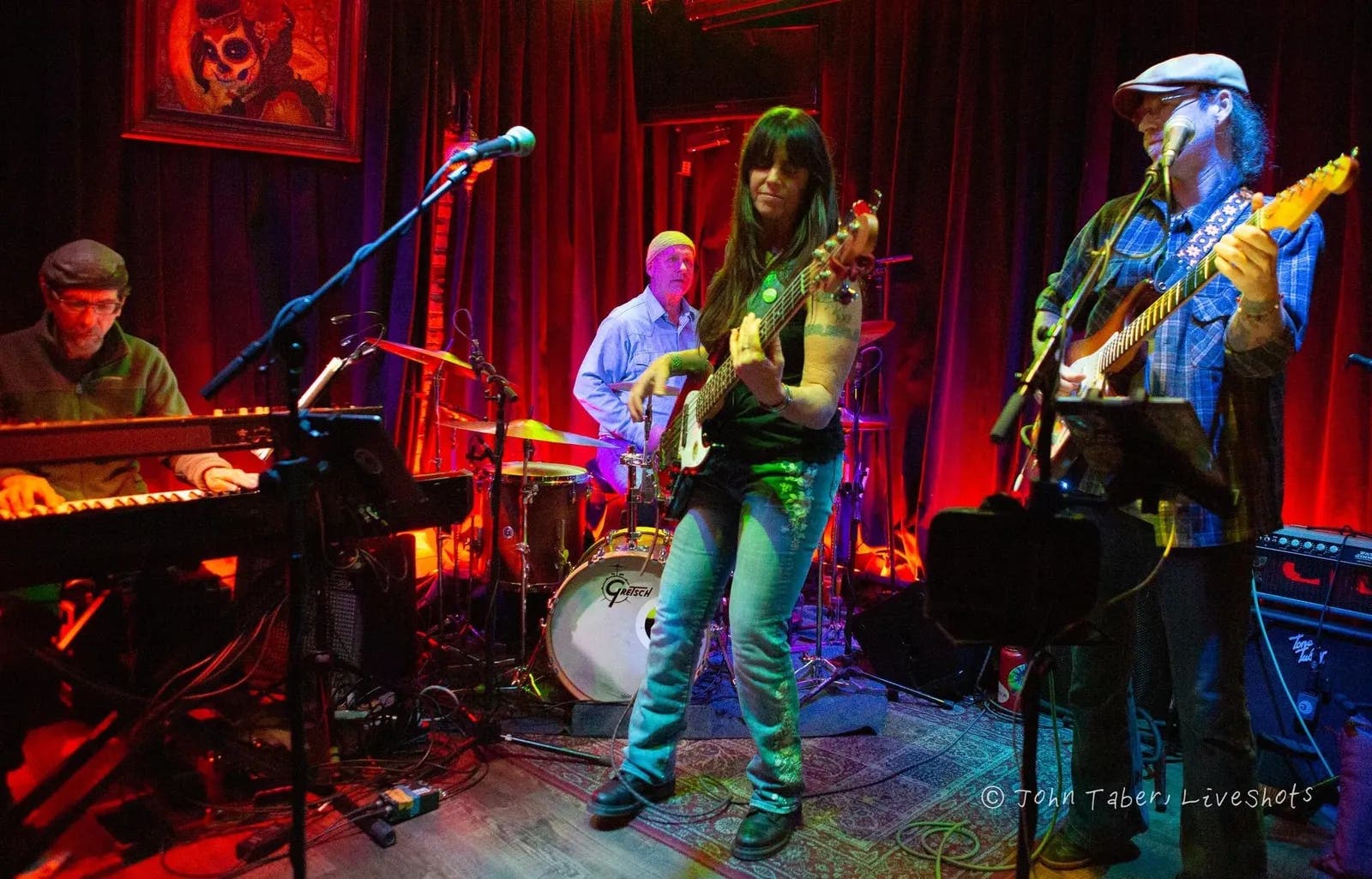   Live Music at Spicy Vines Featuring Jenerator