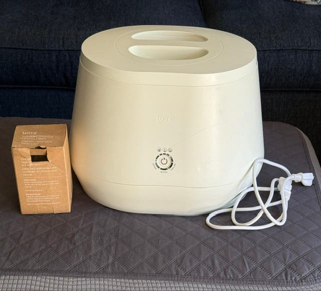 Lomi - gently used countertop composter