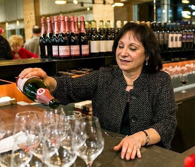 Free Holiday Wine Pairing Seminar at Plum Market Aventura