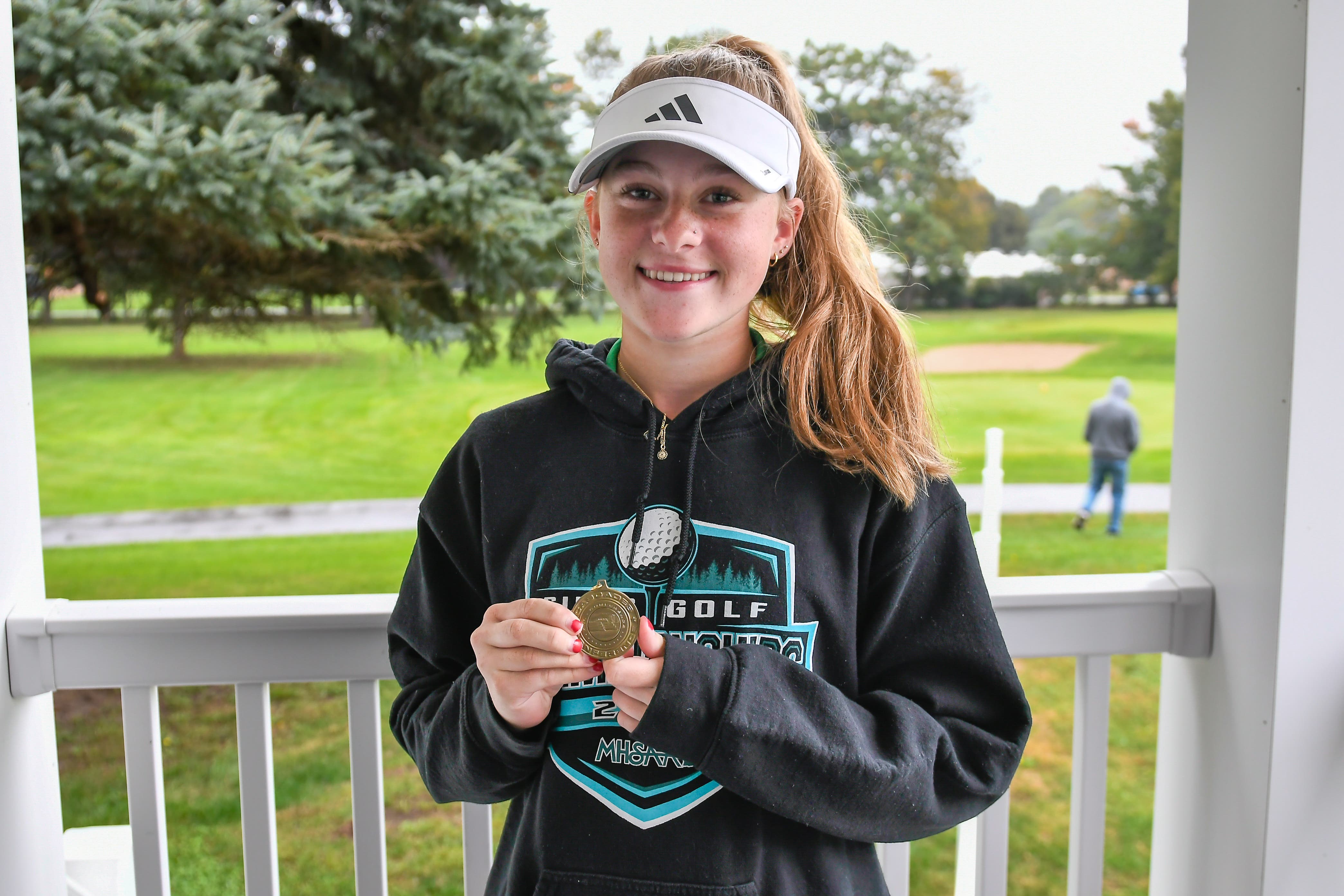 Michigan Center wins Cascades golf title