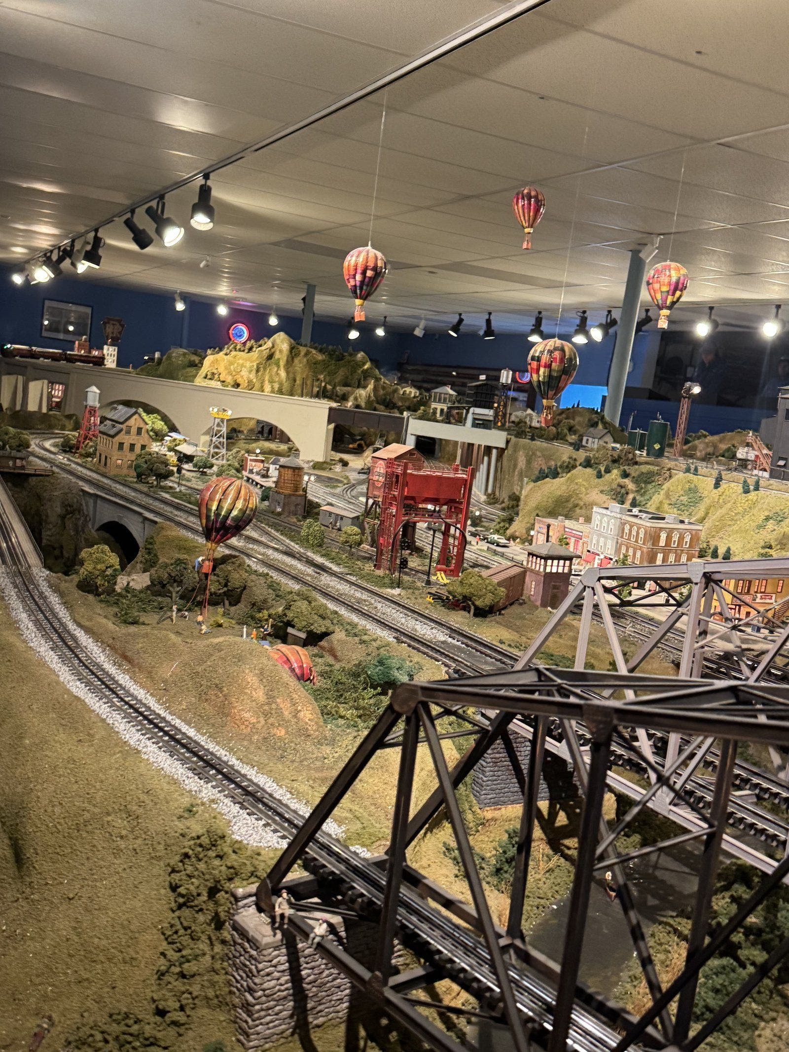 Free Model Train Open House: Long Island's Largest O-Gauge Layout (Sat 10/17 & Sun 10/18)