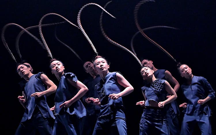 HUNG DANCE: Birdy