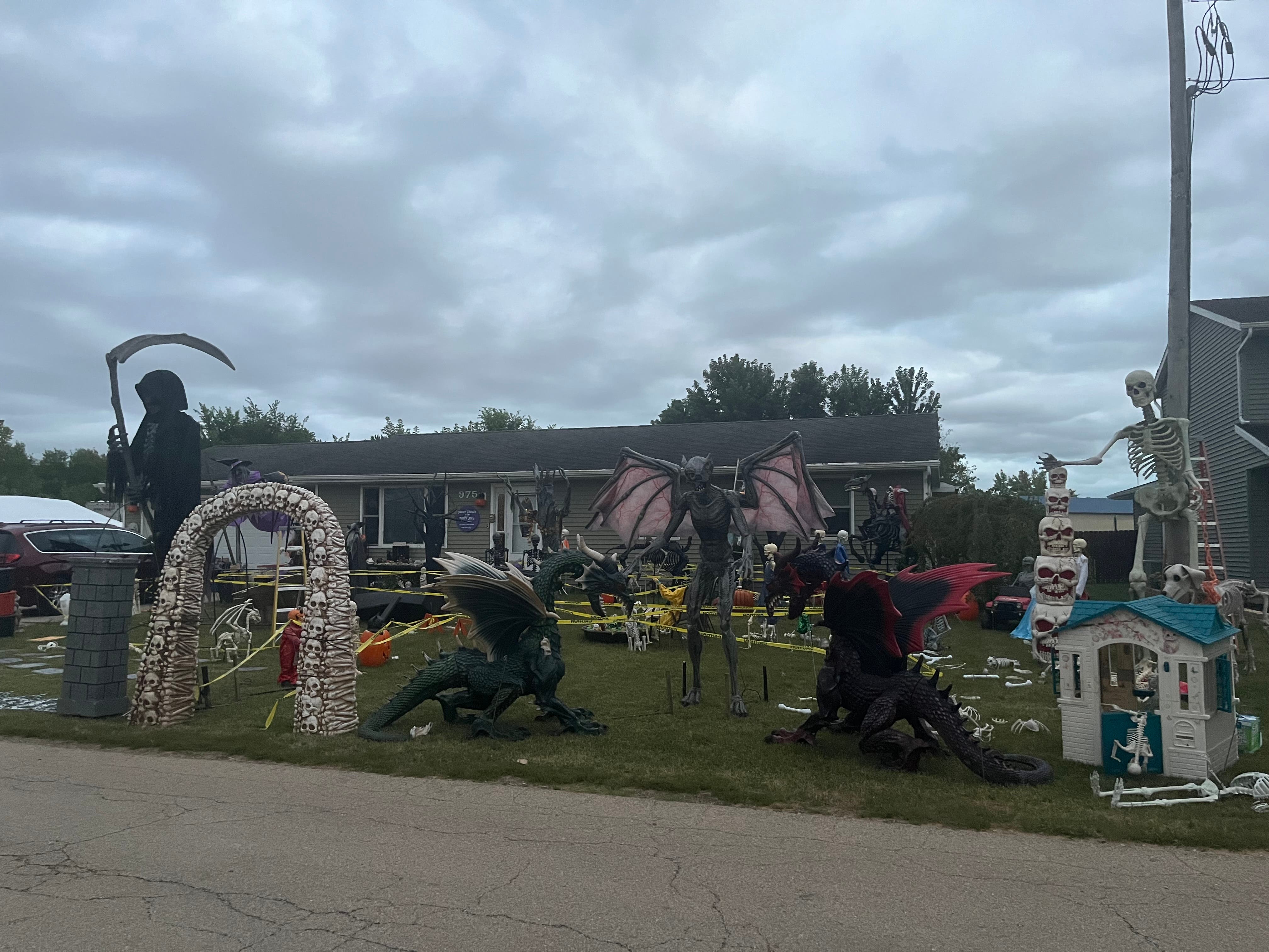 Free Haunted House and Maze