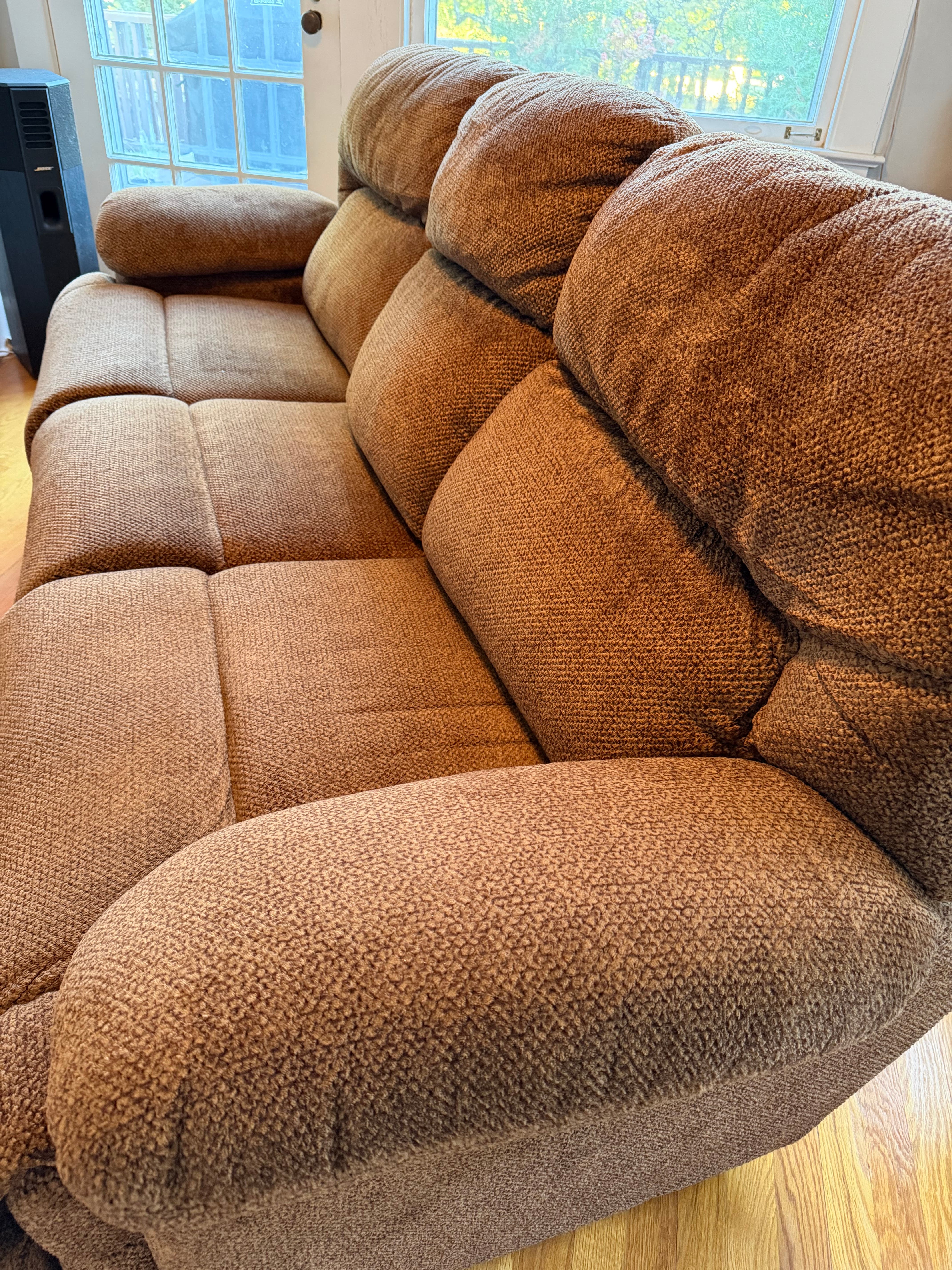FREE Power-Reclining La-Z-Boy Sofa (3-seater)