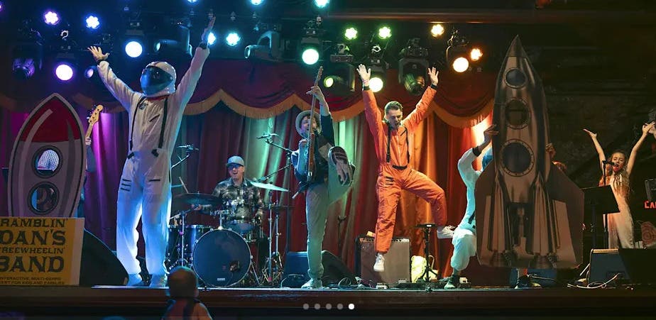 Explore a Family-Friendly Fall Concert, Puppet Show and Painting Party This Season