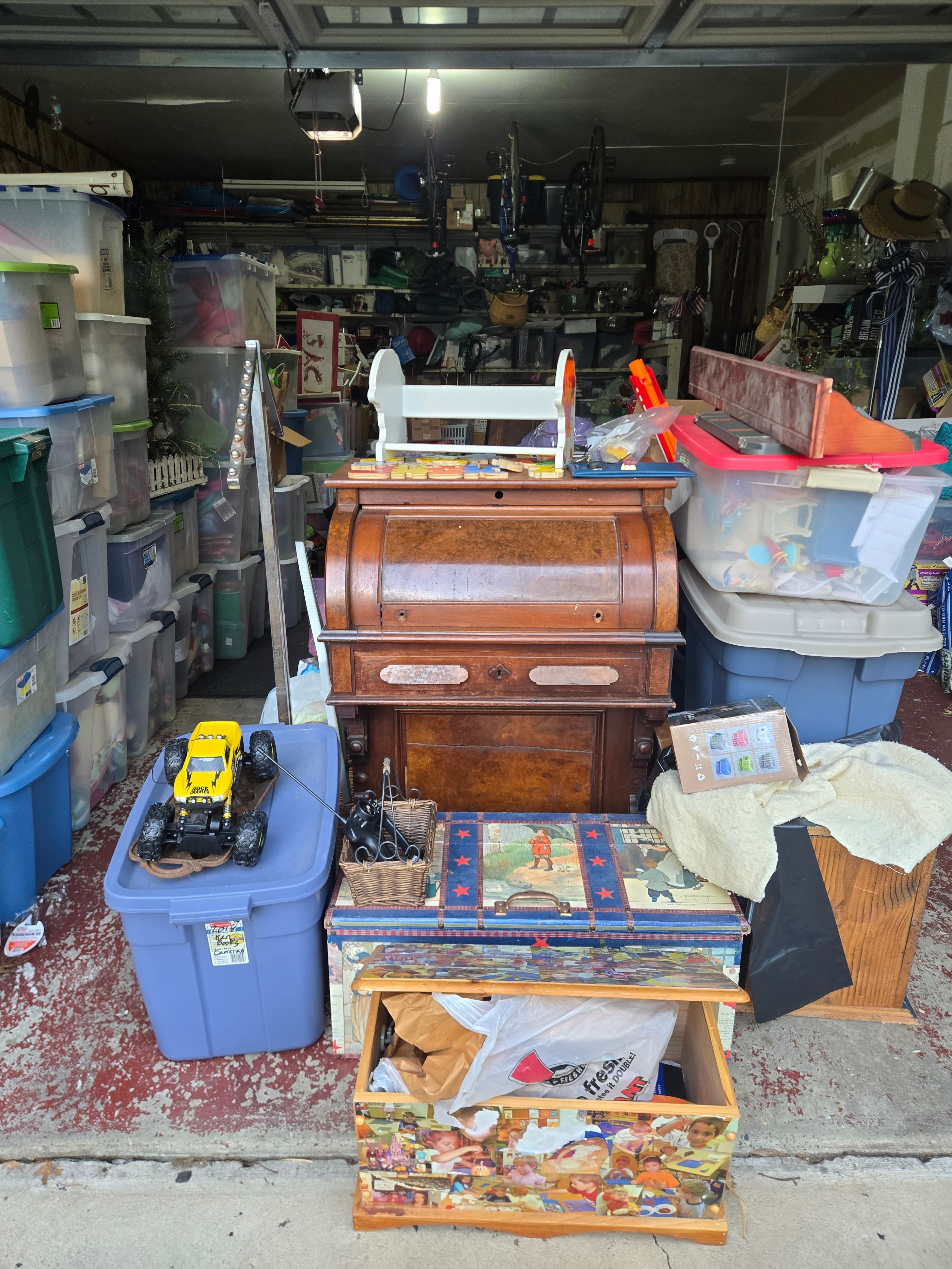 Neighborhood Garage Sale - North Wales / Upper Gwynedd PA