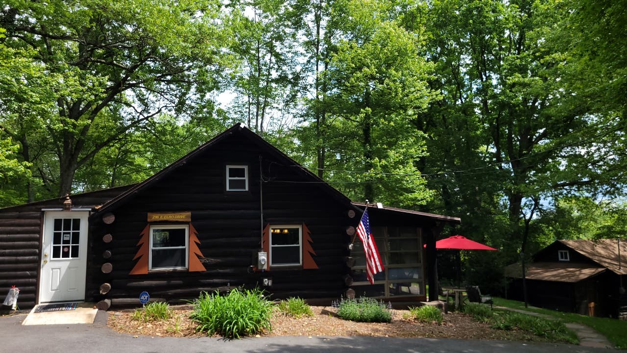 Log cabin for rent