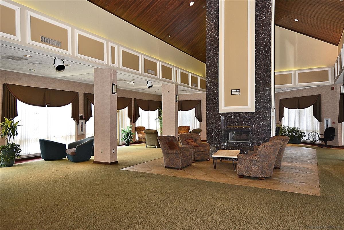 Piney Orchard home for sale in West Courts near Fort Meade has 4