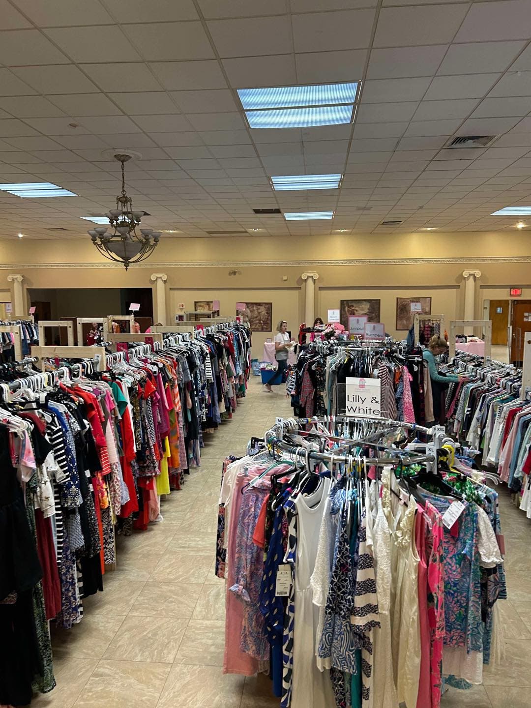 Women's Pop-Up Consignment Sale!