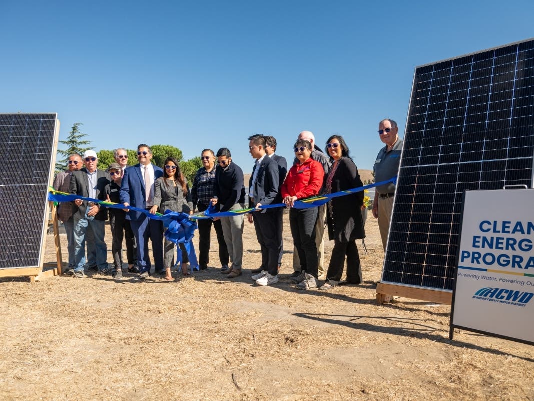 The ACWD Board of Directors joins local and state representatives and project
partners in Fremont to cut the ribbon on the Clean Energy Program at Whitfield Reservoir. 