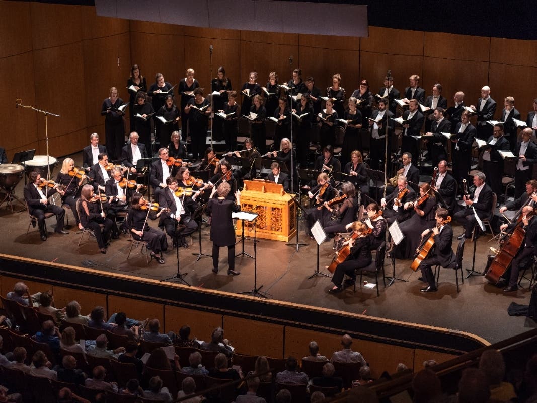 Pictured: Dame Jane Glover conducting Music of the Baroque