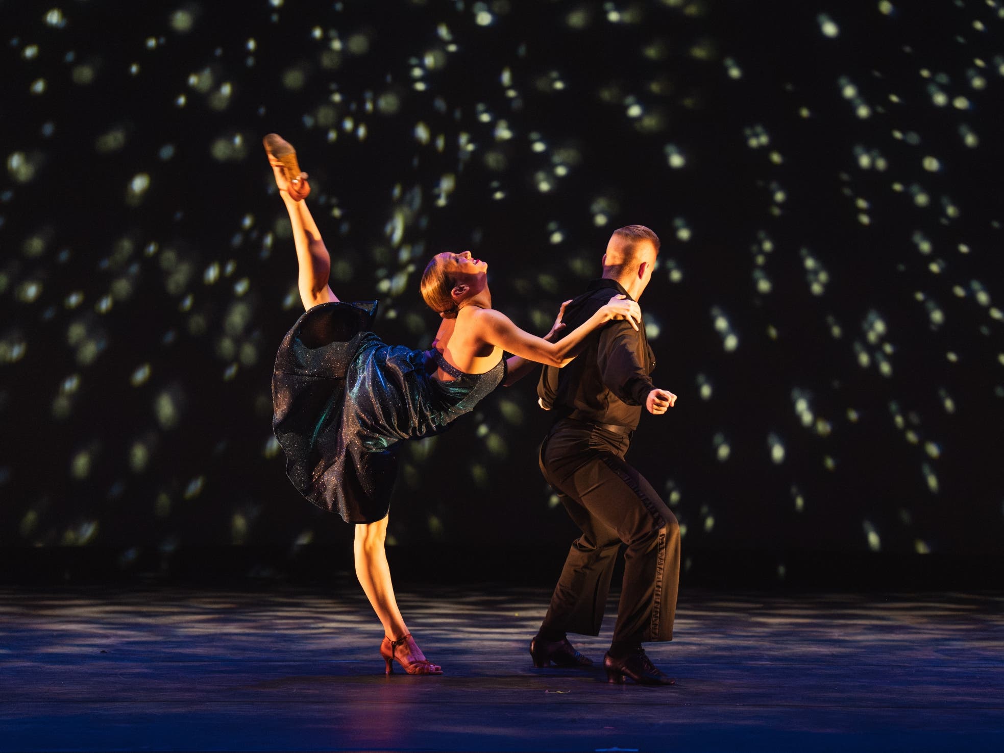 Giordano Dance Chicago: "untamed passion"