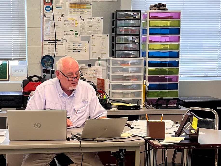 News small post card thumbnail