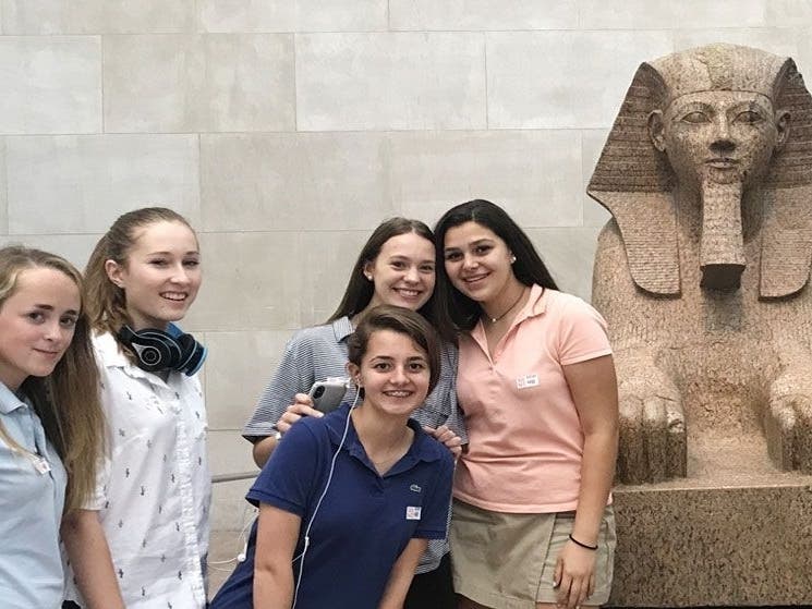 Sign up now for special St. Luke's museum tour led by award-winning teacher