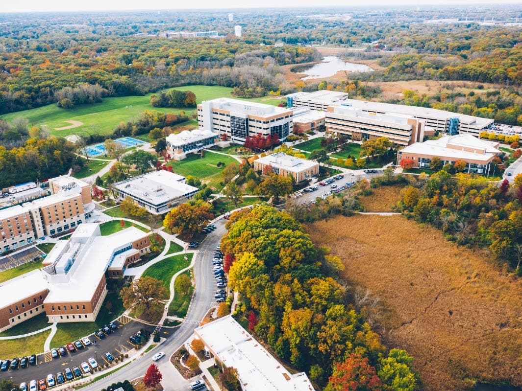 Midwestern University is allocating all the Higher Education Emergency Relief Funds apportioned to the University to support the nearly 7,000 healthcare professions students enrolled at its campuses in Downers Grove, Illinois, and Glendale, Arizona.