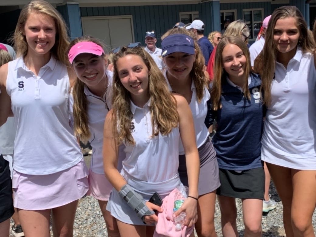 Brianna Dwyer, Claire Gordy, Deniz Elden, Sophia Sarrazin, Lizzie Kuehndorf & Claudia Fernandez are all smiles after 18!