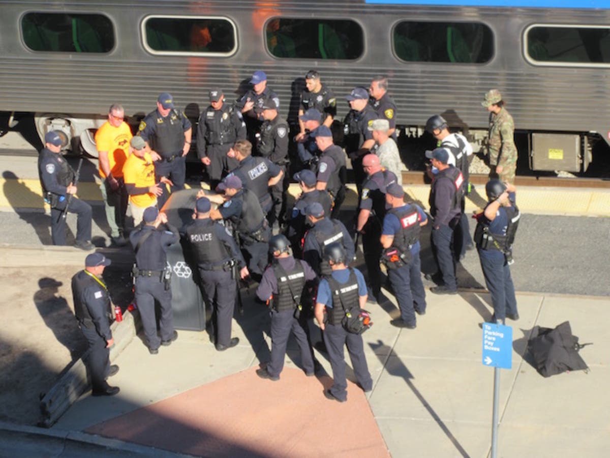 First Responders Take Part In Eye Opening Active Shooter Drill | Oak ...