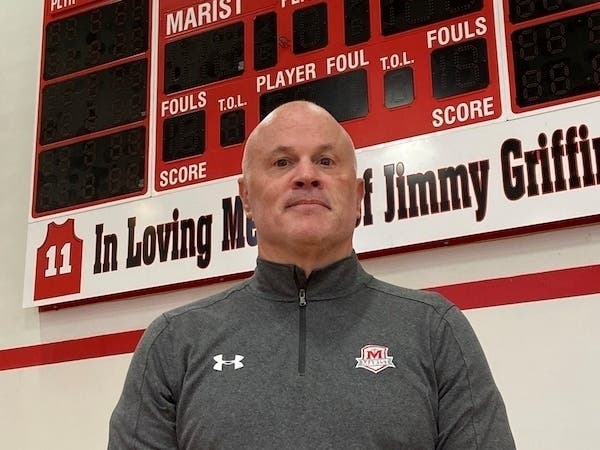 Alum Brian Hynes, has been named the head coach for boys basketball at Marist High School. 