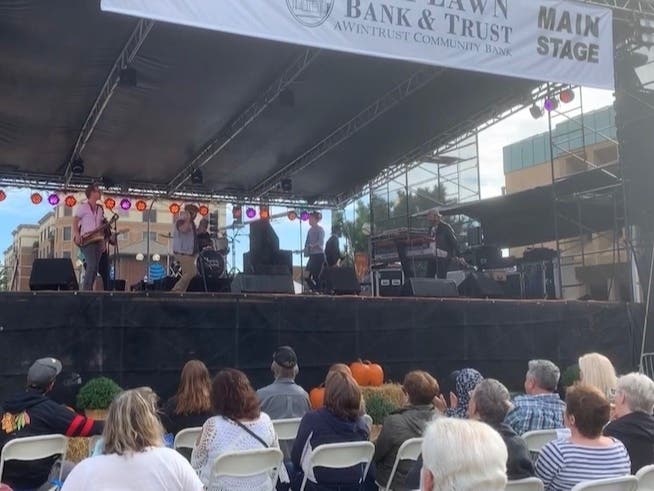 The fun is back this weekend, Sept. 10 through Sept. 12. Here's everything you need to know about Oak Lawn's Fall On The Green. 