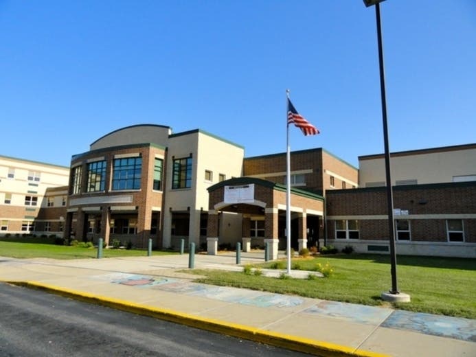 A Dist. 123 student is said to have made an online threat against Oak Lawn-Hometown Middle School, officials told parents. 