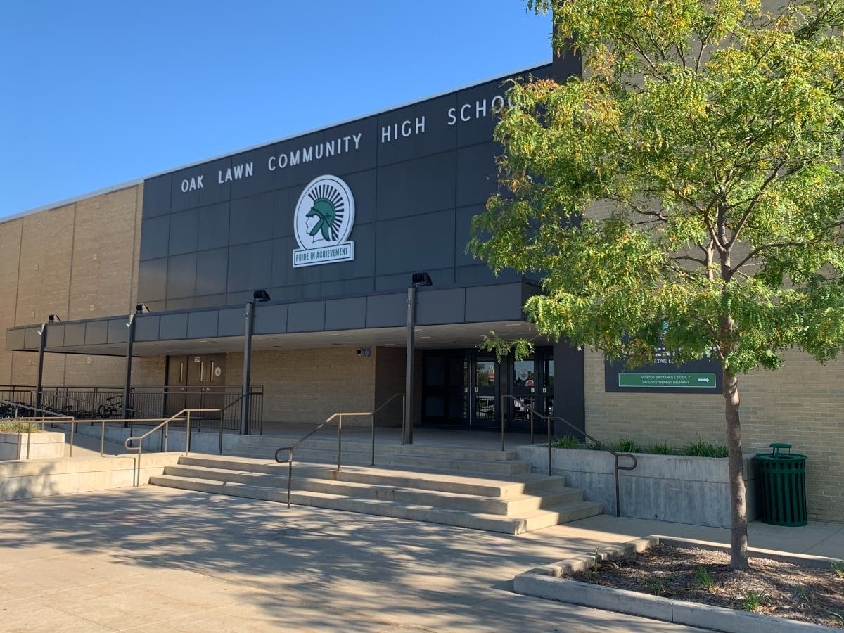 A fifth student from Oak Lawn Community High School is charged with disorderly conduct for threatening to blow up the school, police said. 