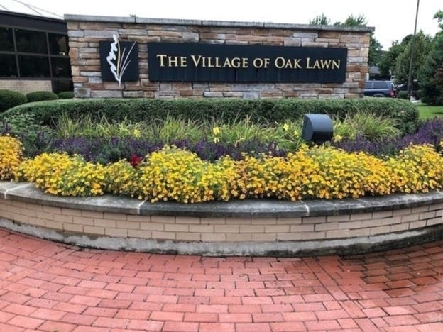 Cook County State's Attorney calls for full investigation of Oak Lawn Police Department after a viral video showing police punching an allegedly armed teen during arrest.