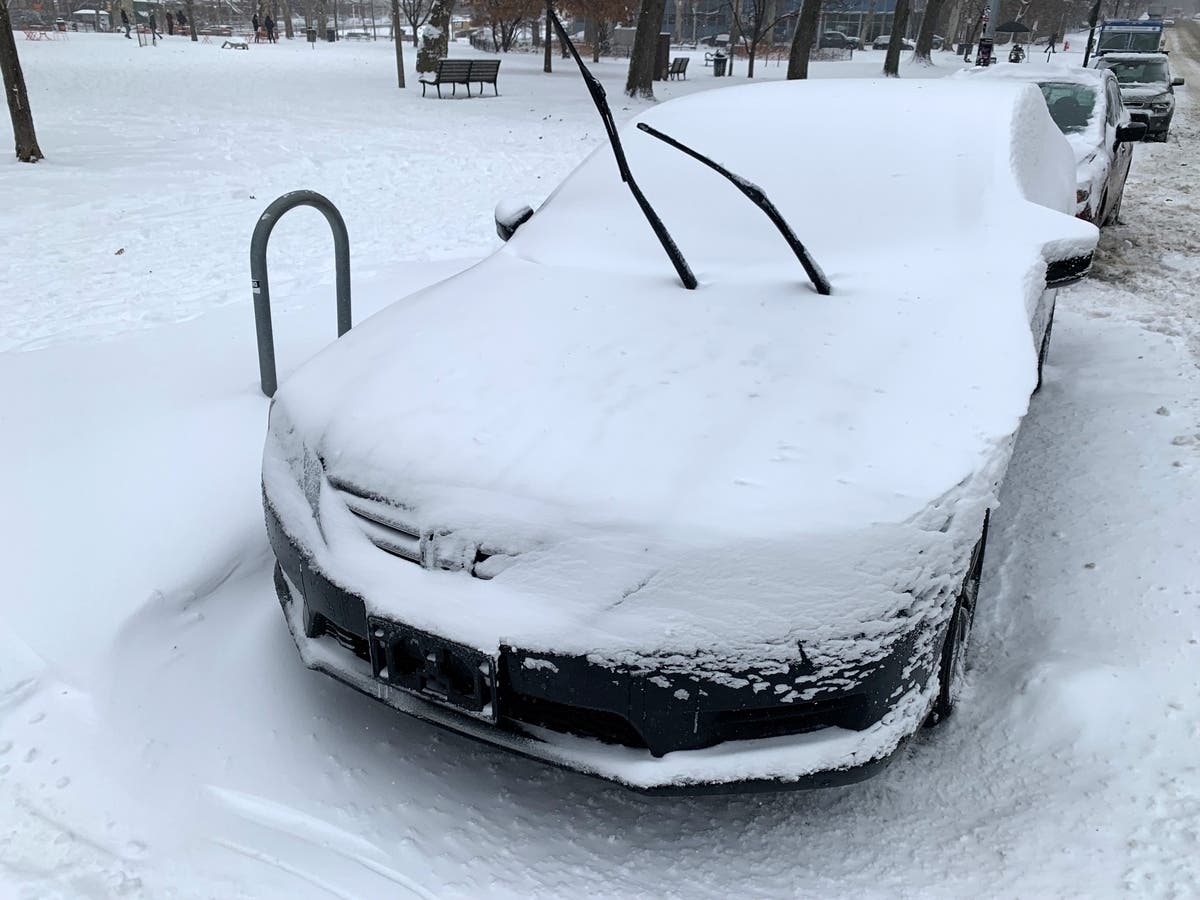 Alsip and Crestwood residents are to park off the street until snow removal is completed in the event of heavy snowfall.
