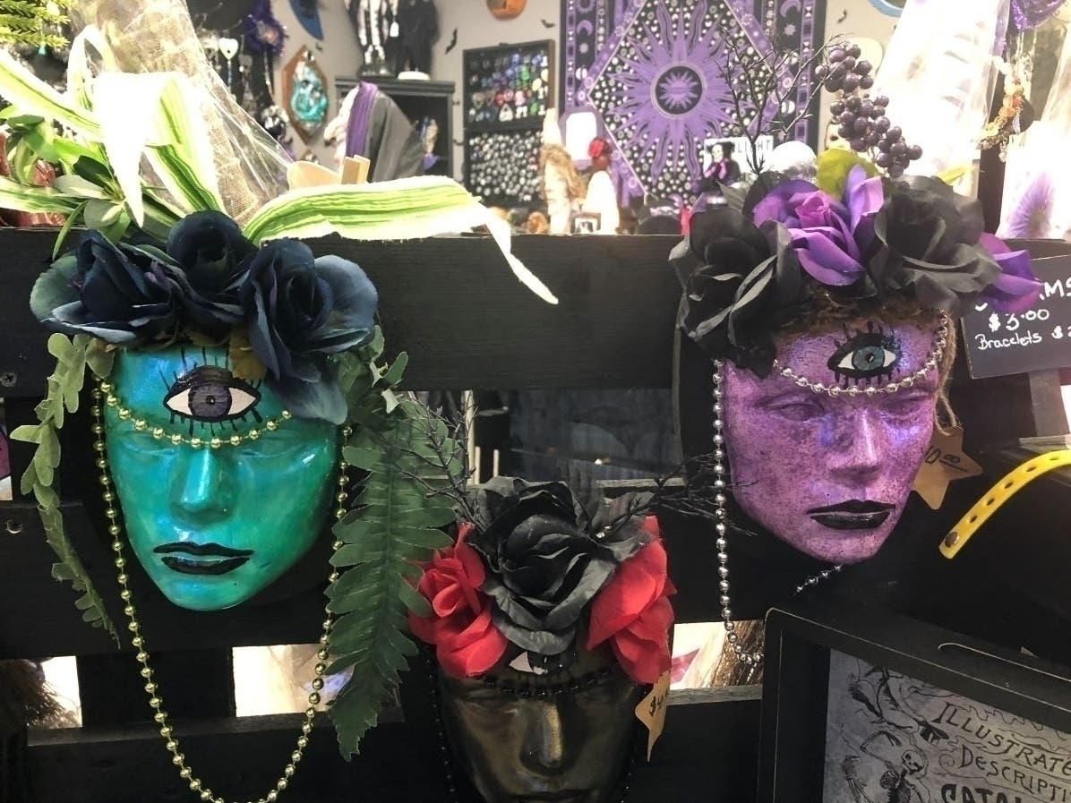 Join Moonlight BEEN and the Crawlspace for a unique Black Friday Market featuring  vendors, raffles, music, Grinch and more Nov. 24 at Blue Island Beer Co.