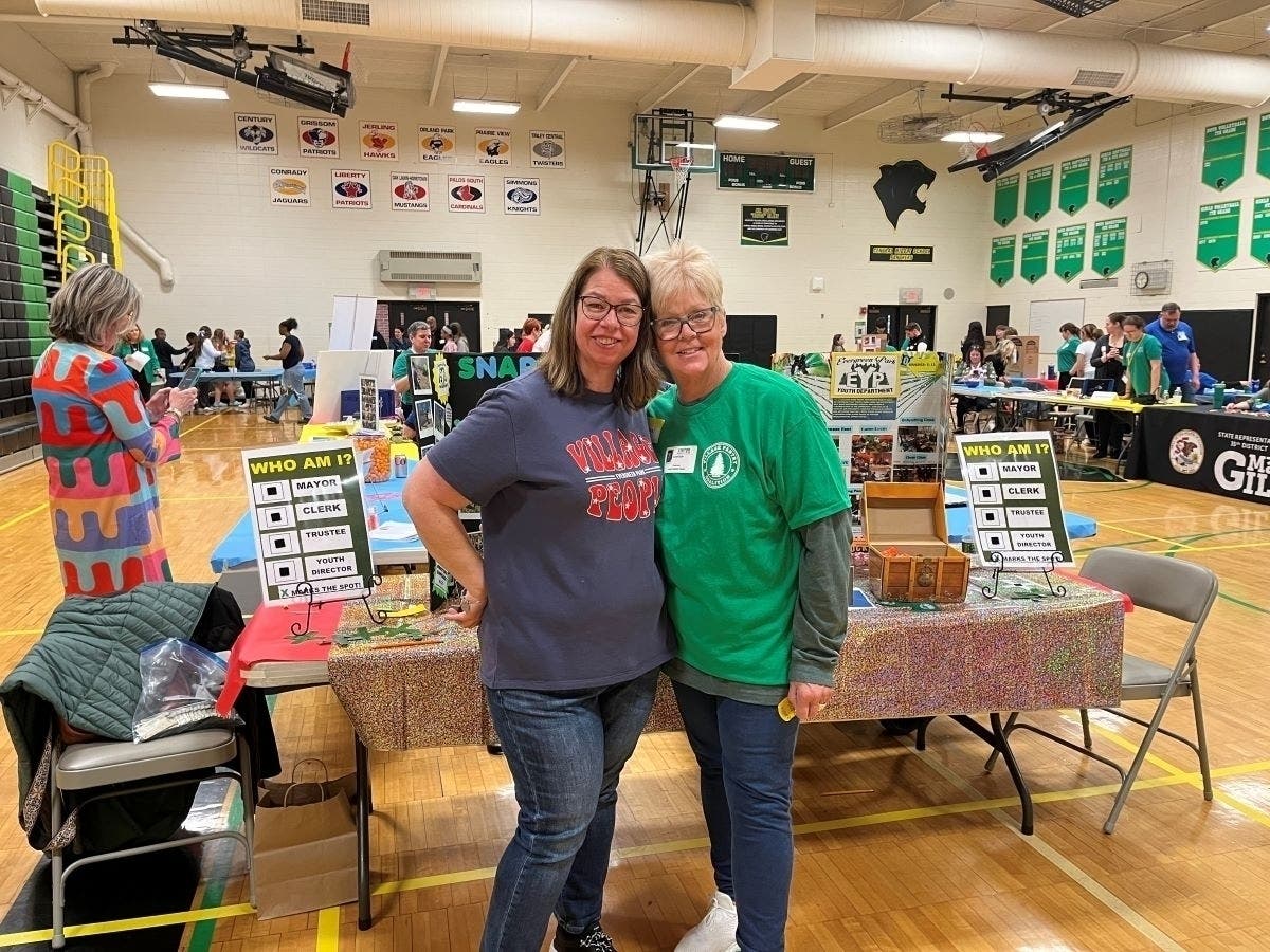 Career Fair Connects Central Middle School Students With Professionals ...