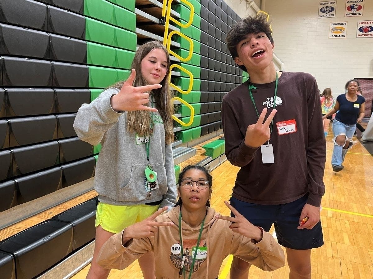 Career Fair Connects Central Middle School Students With Professionals ...