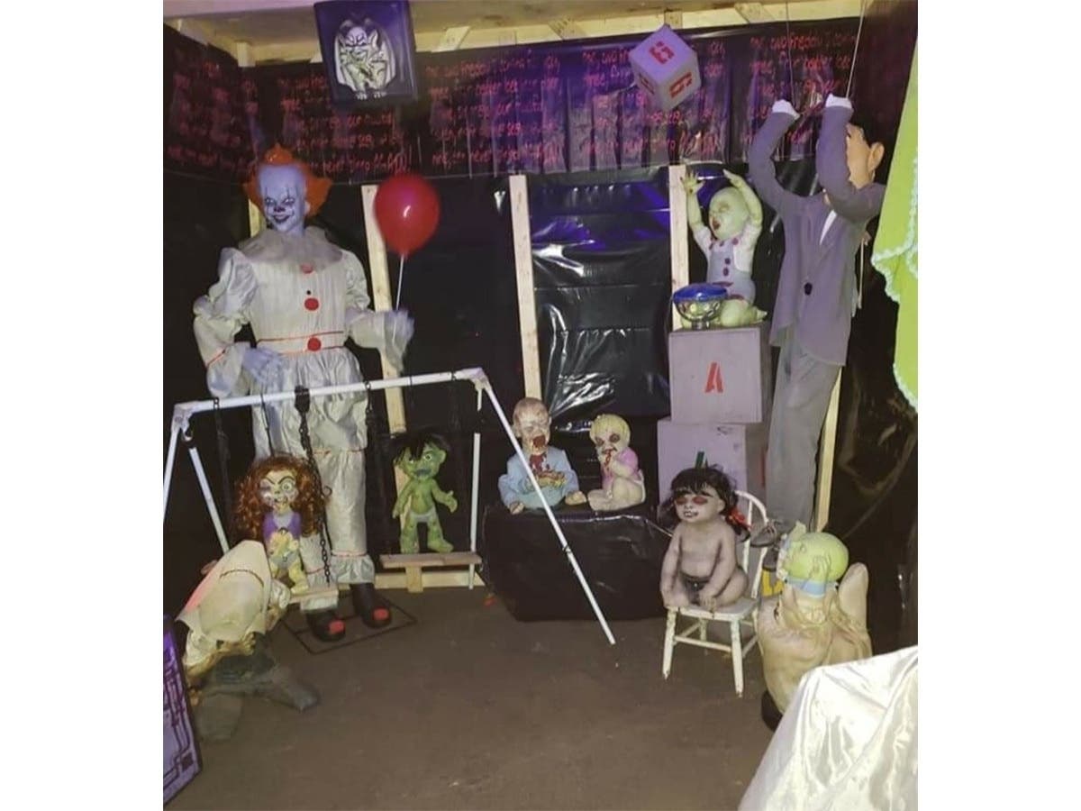 Patch is compiling its 2024 guide to Chicagoland's Best Halloween Yard Displays. You know what to do: submit your yard haunt today.