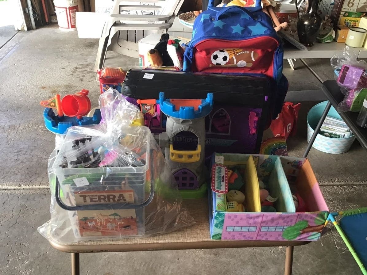 Palos Hills Garage Sales And Flea Market Run Friday, Saturday, Sunday