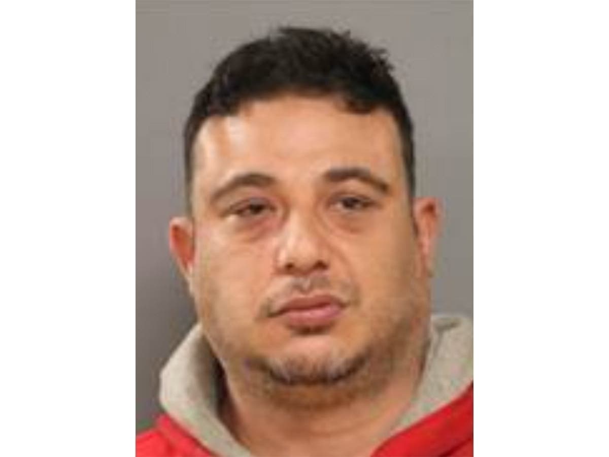 Chicago Ridge Tow Truck Driver Accused Of Stealing And Selling Crashed ...