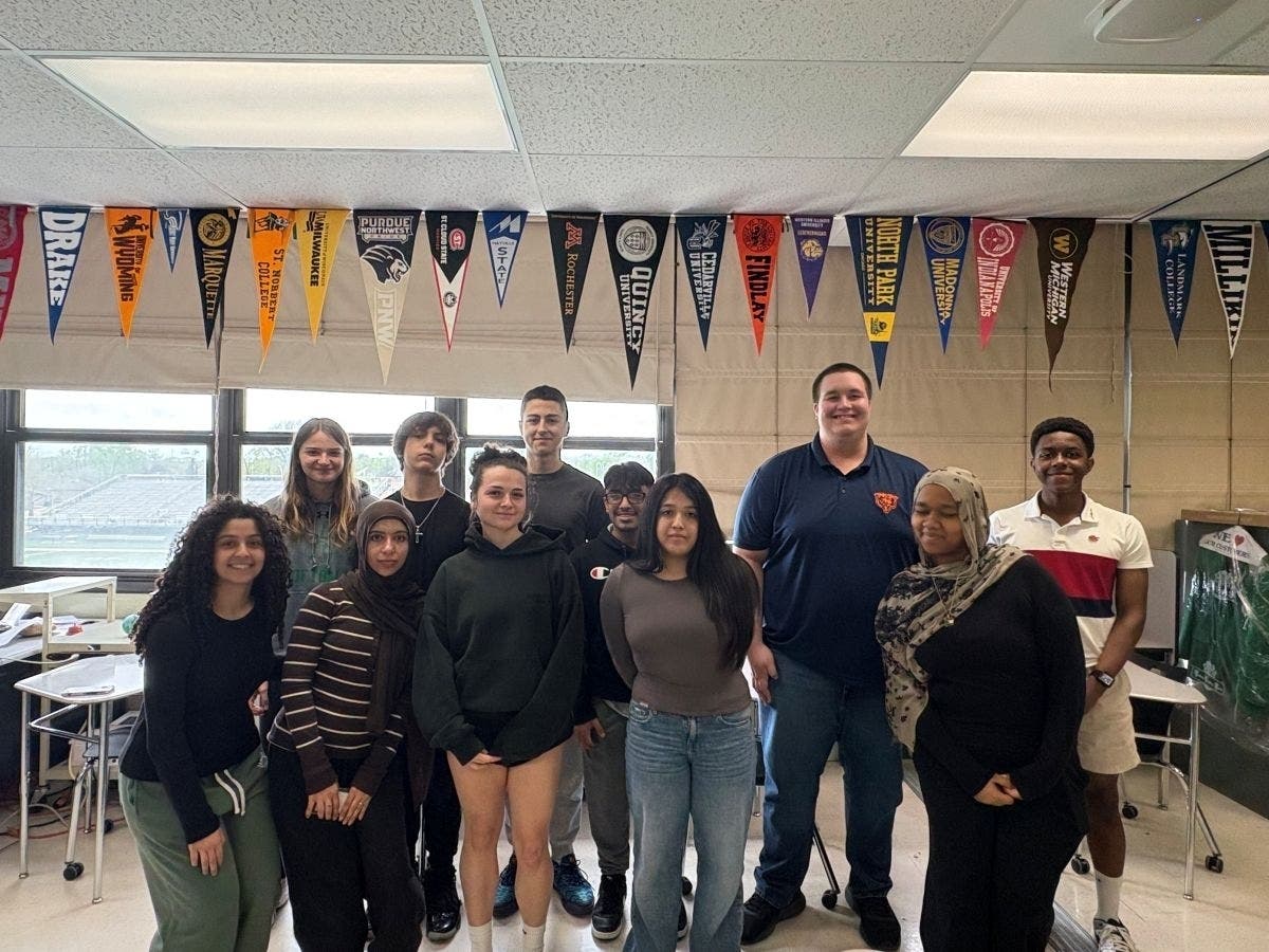 Oak Lawn Community High School sectional winning champs and state-bound journalism team: (front) Sara Nassar, Mariam Hrezi, Makaila O’Brien, Sophia Valdez, Yusr Elameer. (Back) Ricki Lesiak, John Allison, Ryszard Plata, Kalid Cintron, Brody Ivey,
