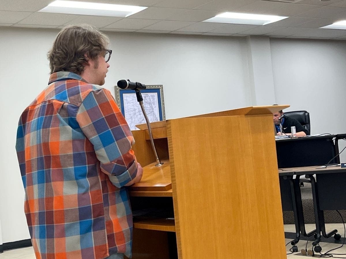 ‘It’s Just An Inquiry,’ Blue Island Mayor Reassures Residents Nervous About Data Center