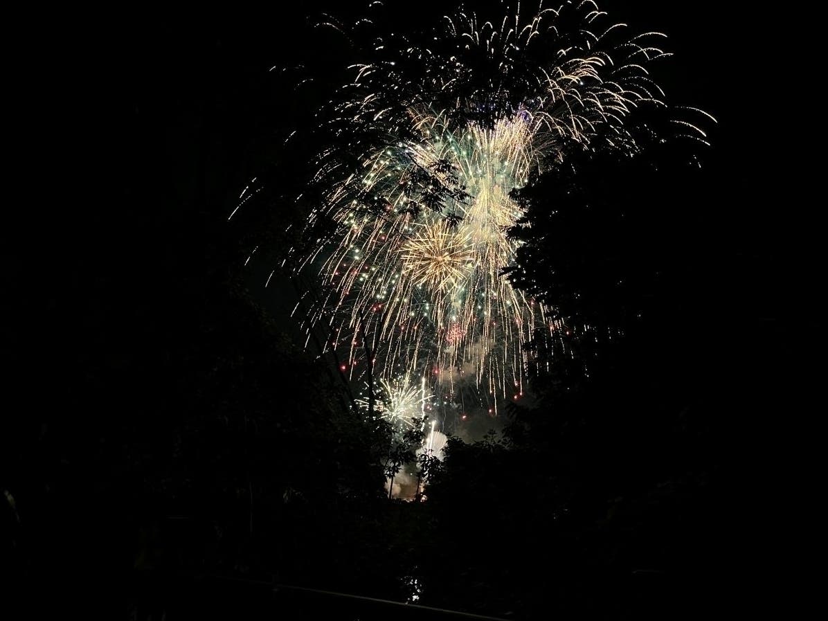 Your guide to fireworks, parades and other July 4 celebrations of America’s 250th anniversary in and around Alsip-Crestwood.
