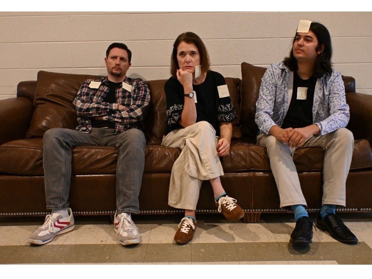 Beverly Theatre Guild's summer storefront show explores truth in journalism in “The Lifespan Of A Fact” Aug. 14 through Aug. 16 at Morgan Park Academy in Chicago.