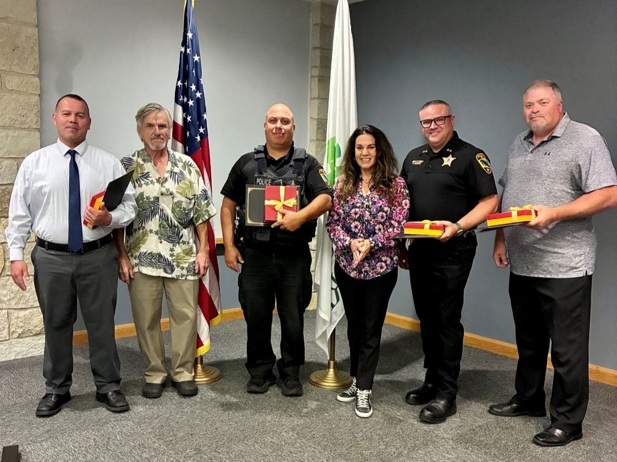 Palos Park Police Officers Recognized For Saving Preschoolers, Taking Drunks Off Road