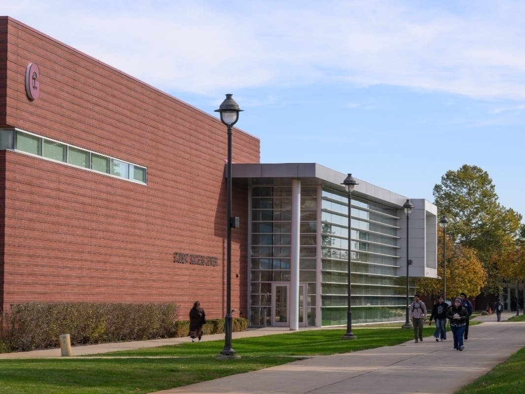 The League of Women Voters Palos-Orland will host an info session on the MVCC bond referendum on Sat., Oct. 24 at the Palos Heights Library.