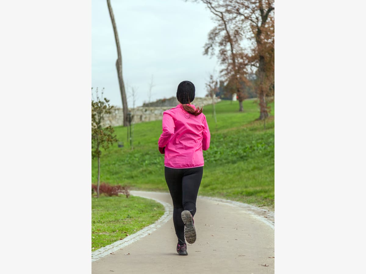 https://patch.com/img/cdn20/users/454082/20190128/032111/styles/raw/public/processed_images/female_runner_outside_-1548706834-9089.jpg