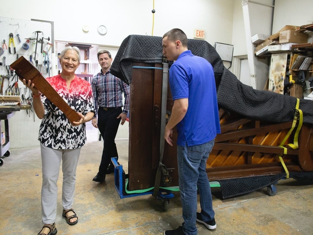 International Steinway Artist, Rebecca Penneys’ $35,000 donation helped bring back to life a rare 1973 Steinway Black Walnut Concert Grand Piano.