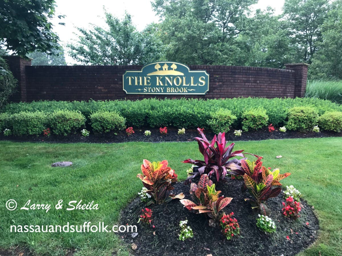 The Knolls Owners Stony Brook NY, We Can Get Your Condo Sold