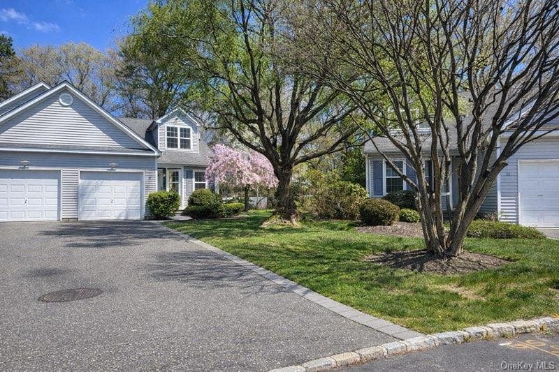 Sterling Woods Townhouse For Sale Port Jefferson Station Long Island