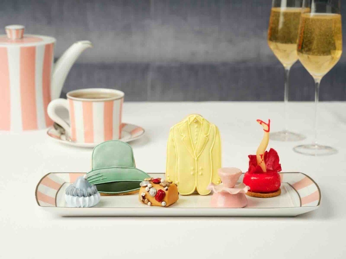 A variety of stunning pastries based on celebrity fashion moments are included