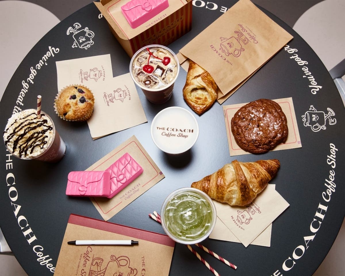 Coach Brings New York Coffeehouse Charm to Desert Hills Premium Outlets