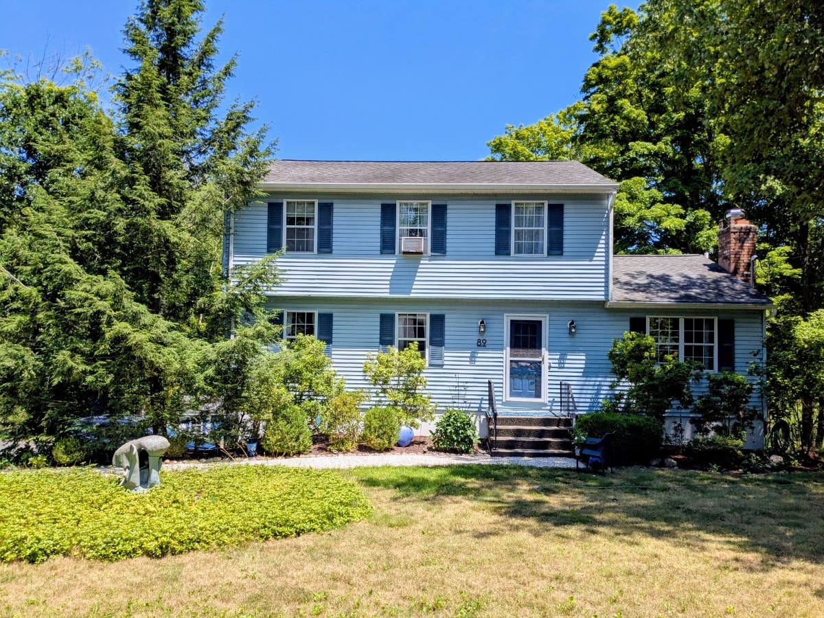 OPEN HOUSE Sunday, July 26 from 1-3PM