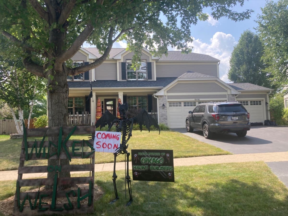 Chicago-area homeowners who specialize in yard haunts are starting to fine-tune their scary  creations, with plans to open to the public soon. Do you have a yard you'd like to submit this year? Share in our Google Form below. 