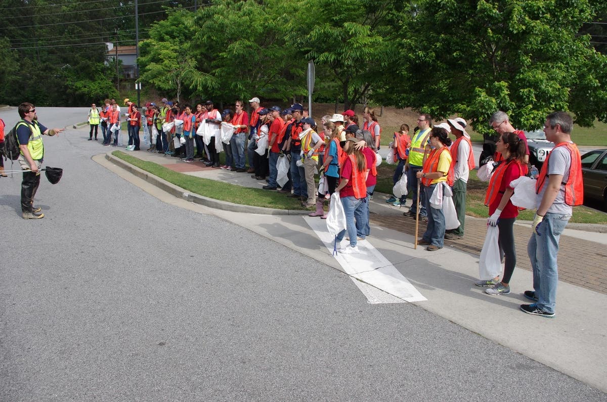 https://patch.com/img/cdn20/users/541713/20180315/030224/styles/raw/public/processed_images/volunteers_line_up_to_begin_work_on_great_gwinnett_wetlands_2017_-1521139954-85.jpg
